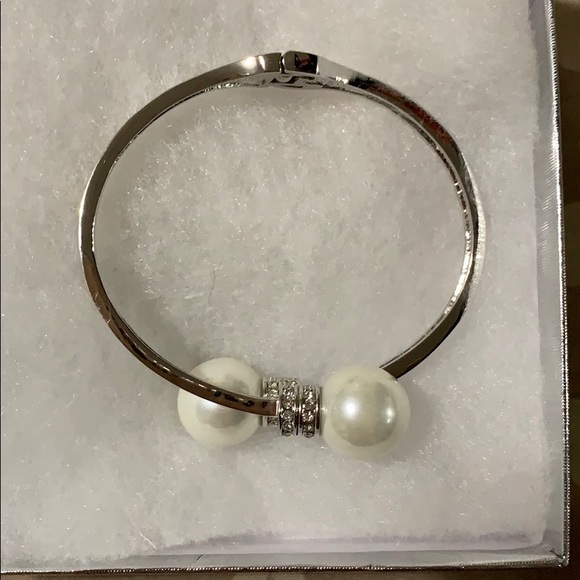 Top - Picture 2 of 3